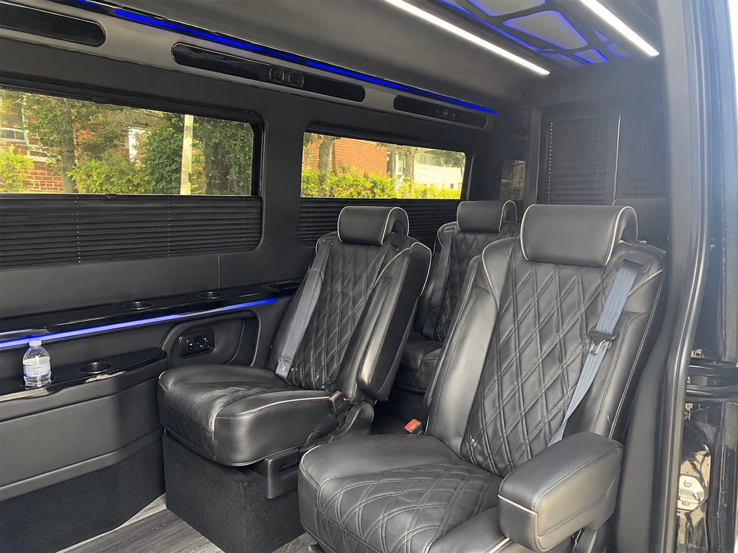 guest shuttles to tannin wine bar kitchen and wedding venues around kansas city